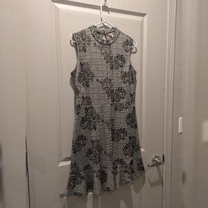 Nanette Black and White Floral Keyhole Dress